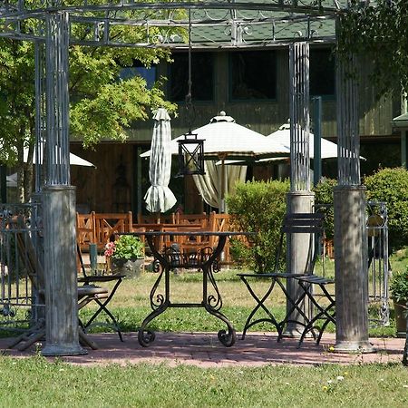 Chill Inn Bernati Exterior photo